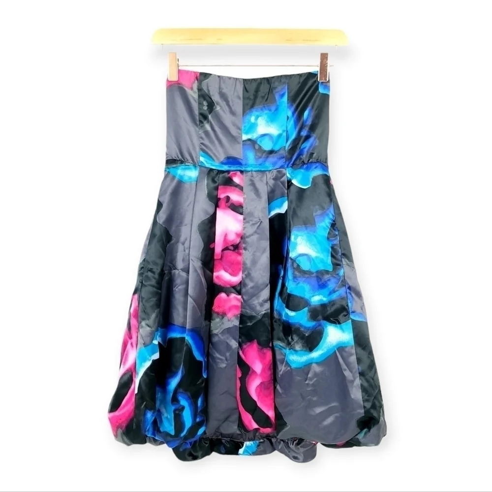 Express strapless bubble hem dress, pink and blue abstract floral design size 2 - Picture 4 of 7